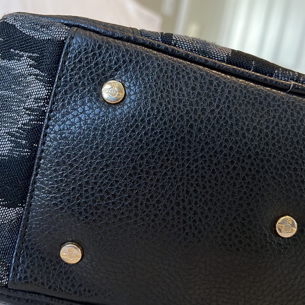 Vivienne Westwood Authentic vintage Handbag